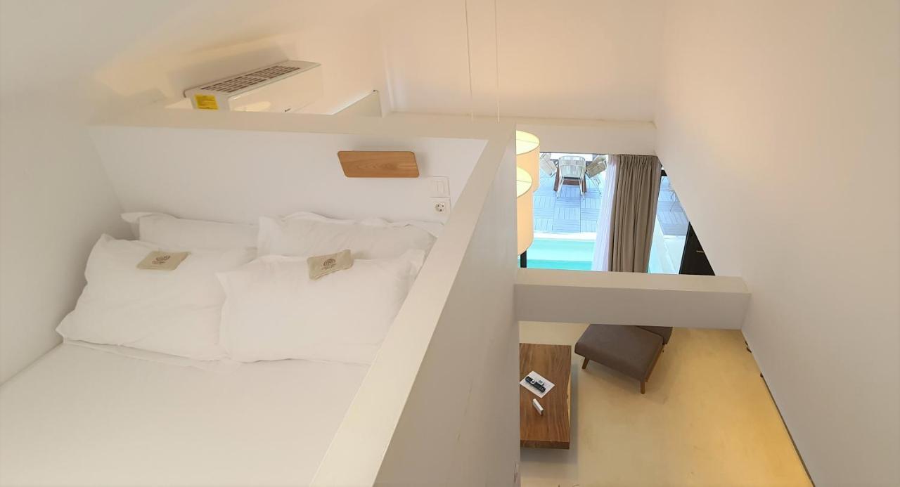 Thea Suites Nea Kallikrateia エクステリア 写真