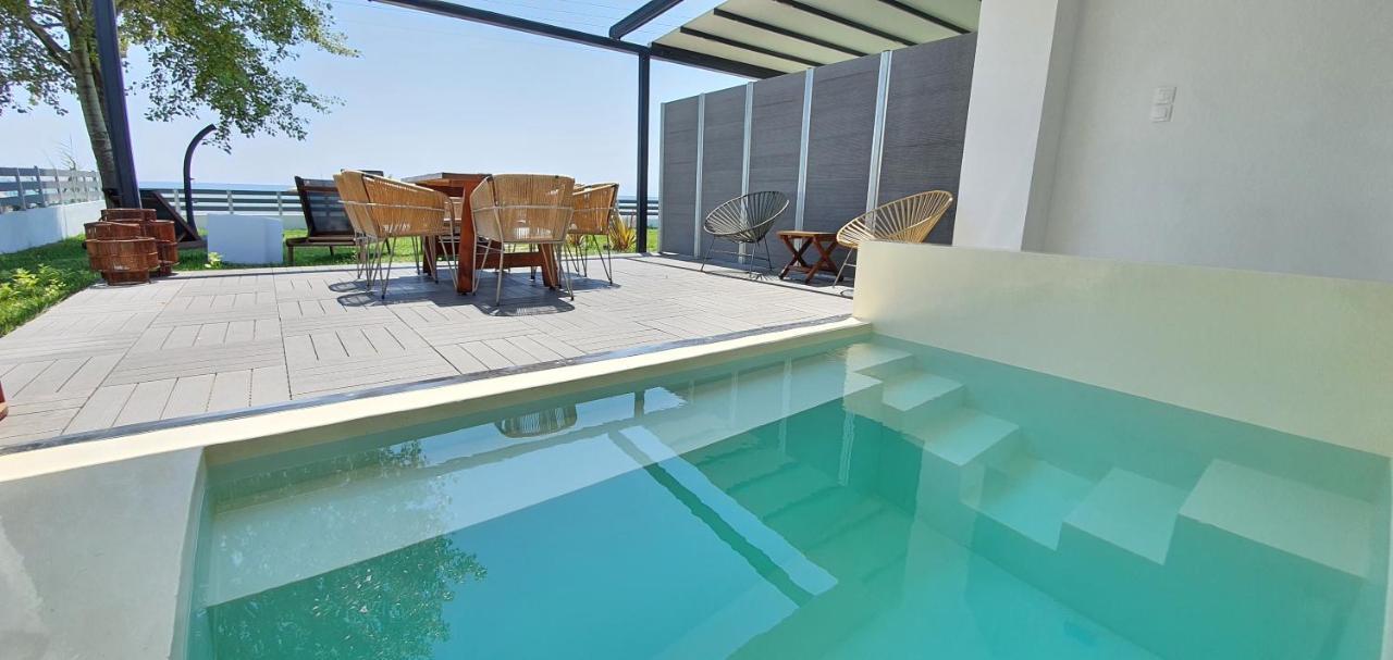 Thea Suites Nea Kallikrateia エクステリア 写真
