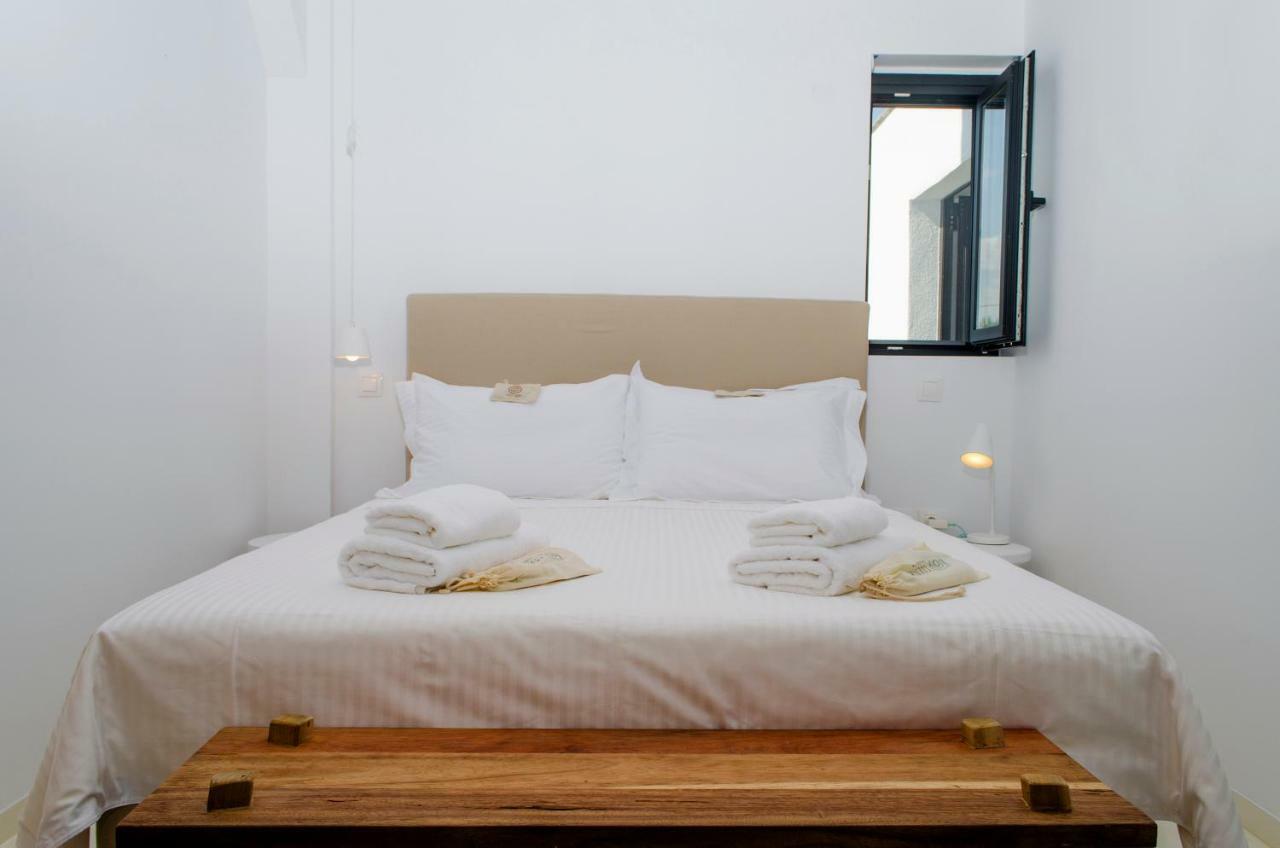 Thea Suites Nea Kallikrateia エクステリア 写真