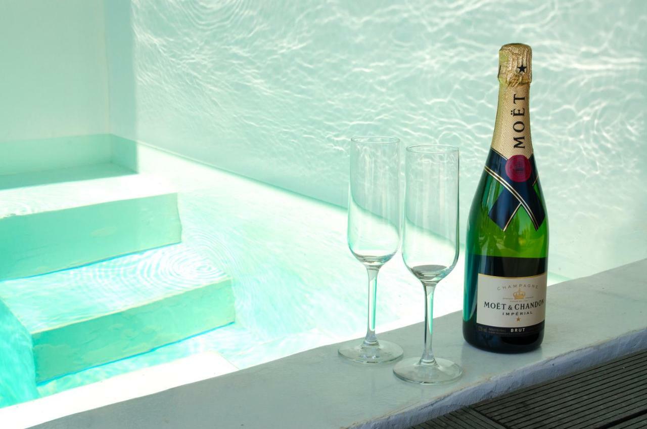 Thea Suites Nea Kallikrateia エクステリア 写真